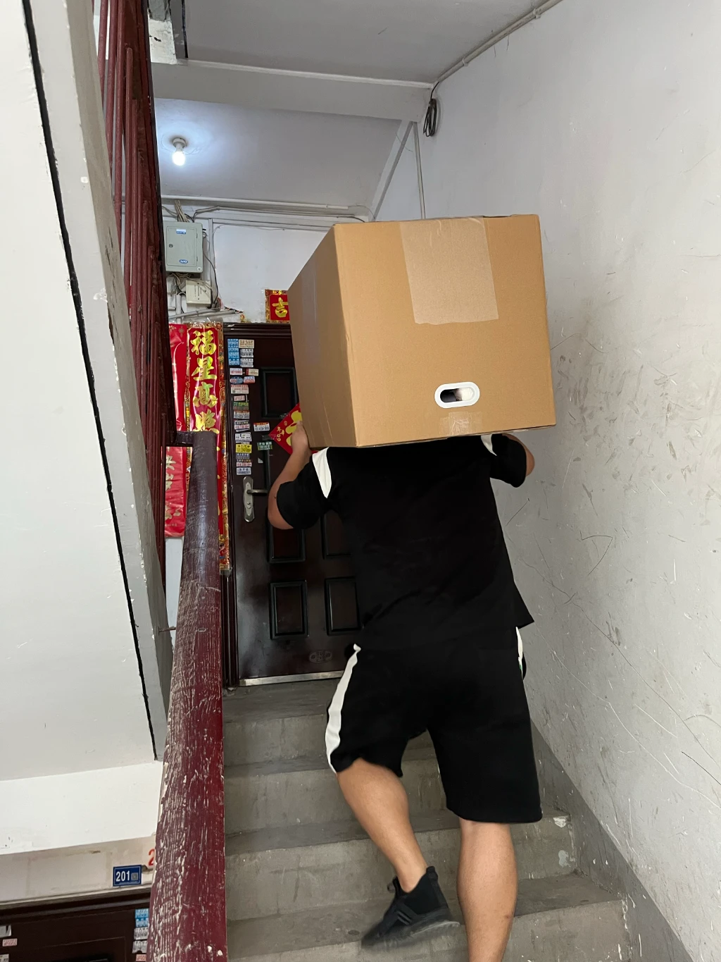 The driver helping with the move The driver helping with the move